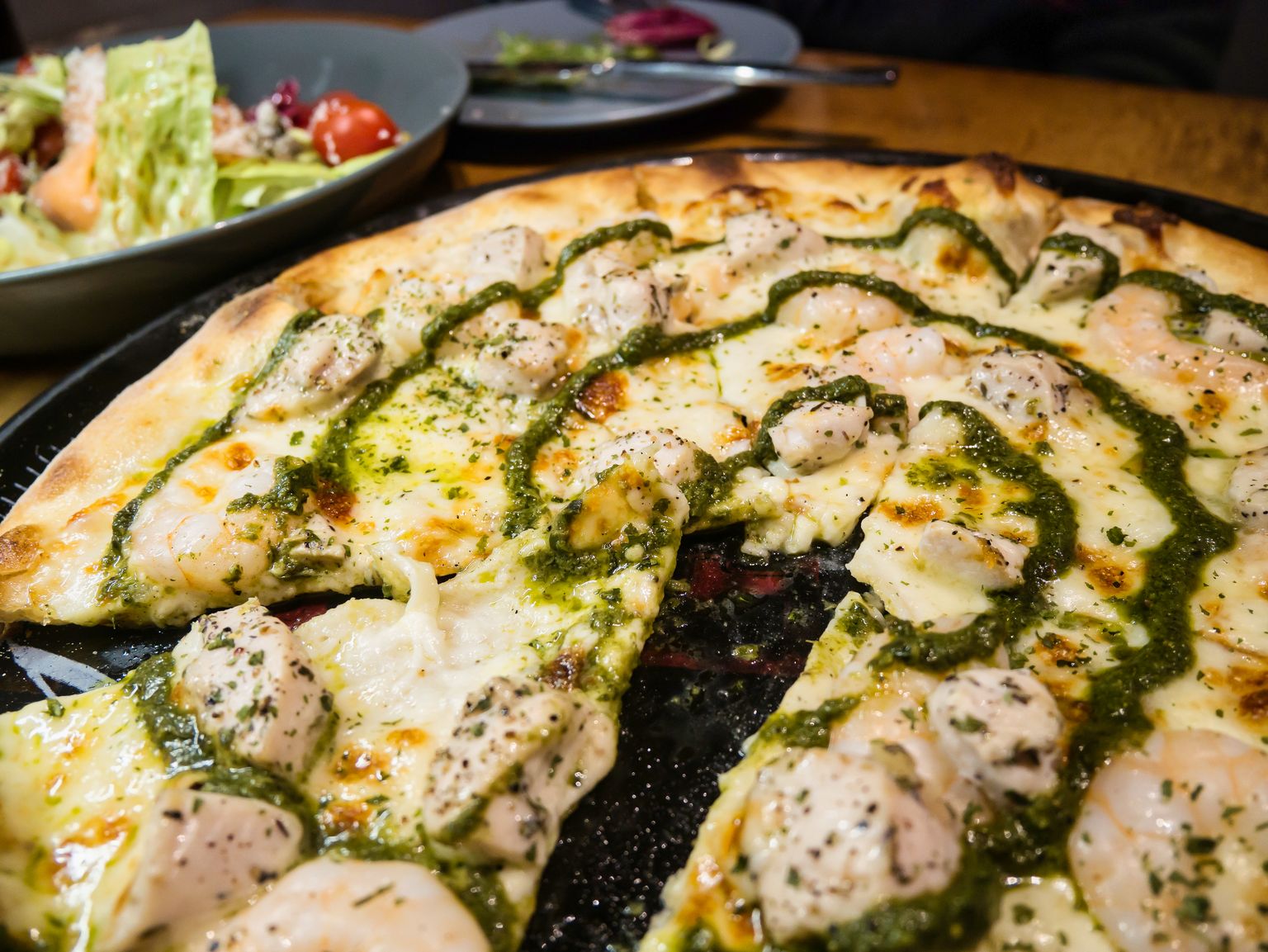 中和義式披薩推薦 Cliff's Pizza簡單食記 青醬蝦仁雞肉、煙燻鮭魚沙拉